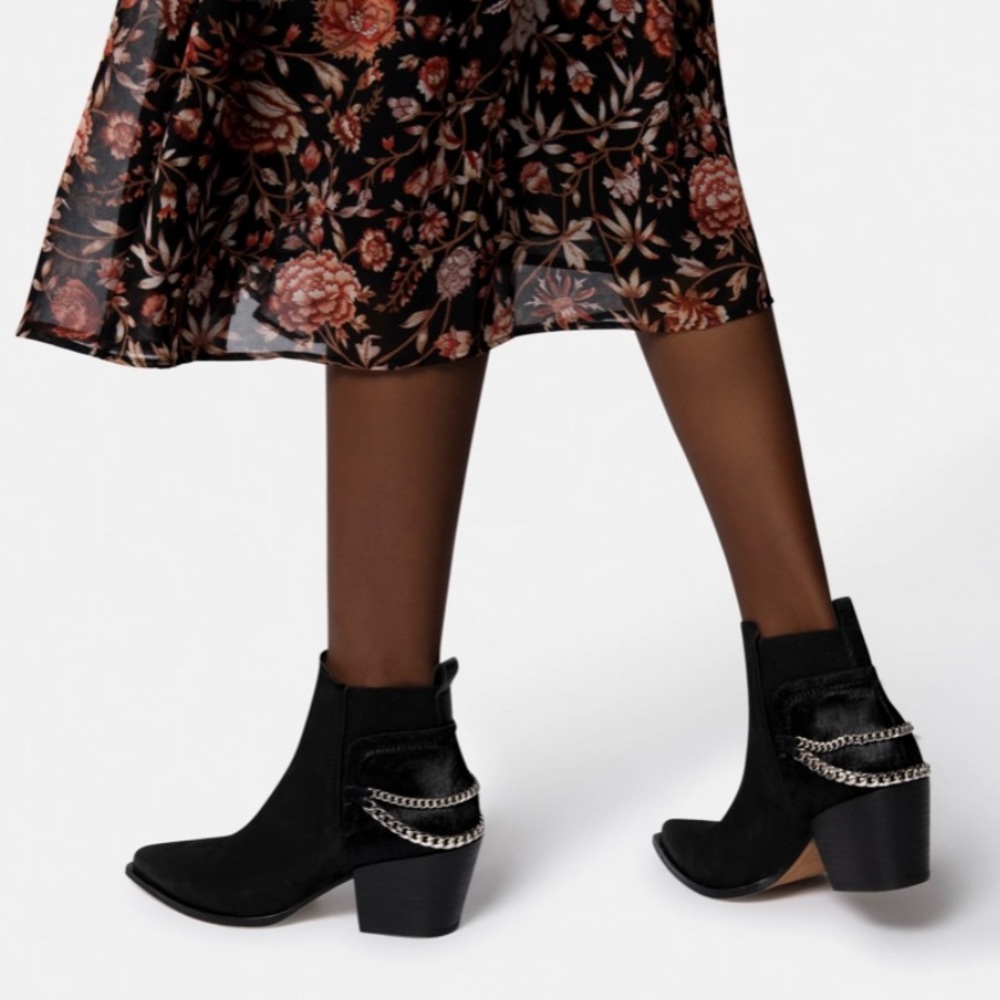 New Dolce Vita Shelah Ankle Booties